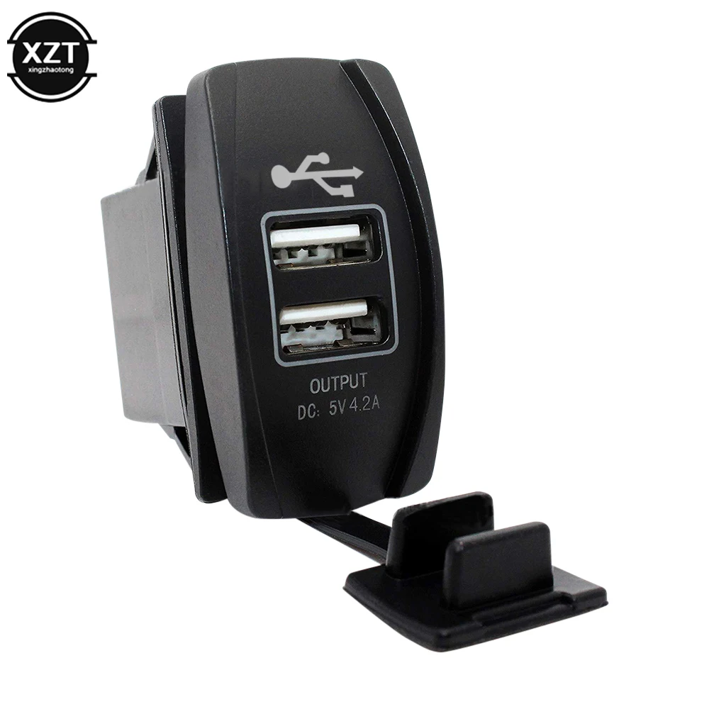 Chargeur de voiture USB universel pour touristes