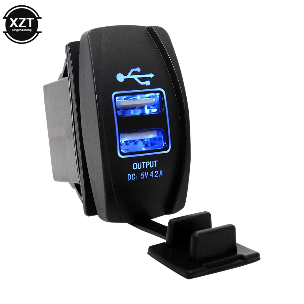 Chargeur de voiture USB universel pour touristes